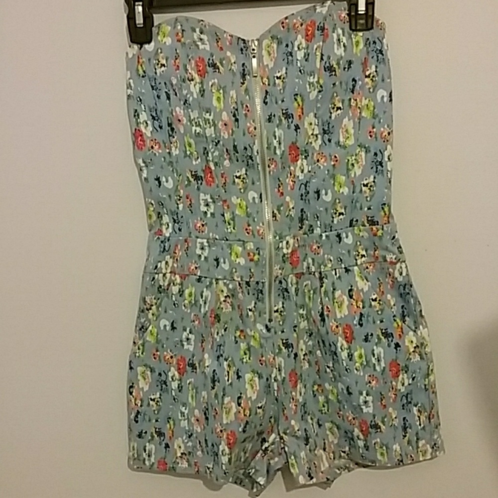 CARMIN LOS ANGELES one piece shorts/top size M